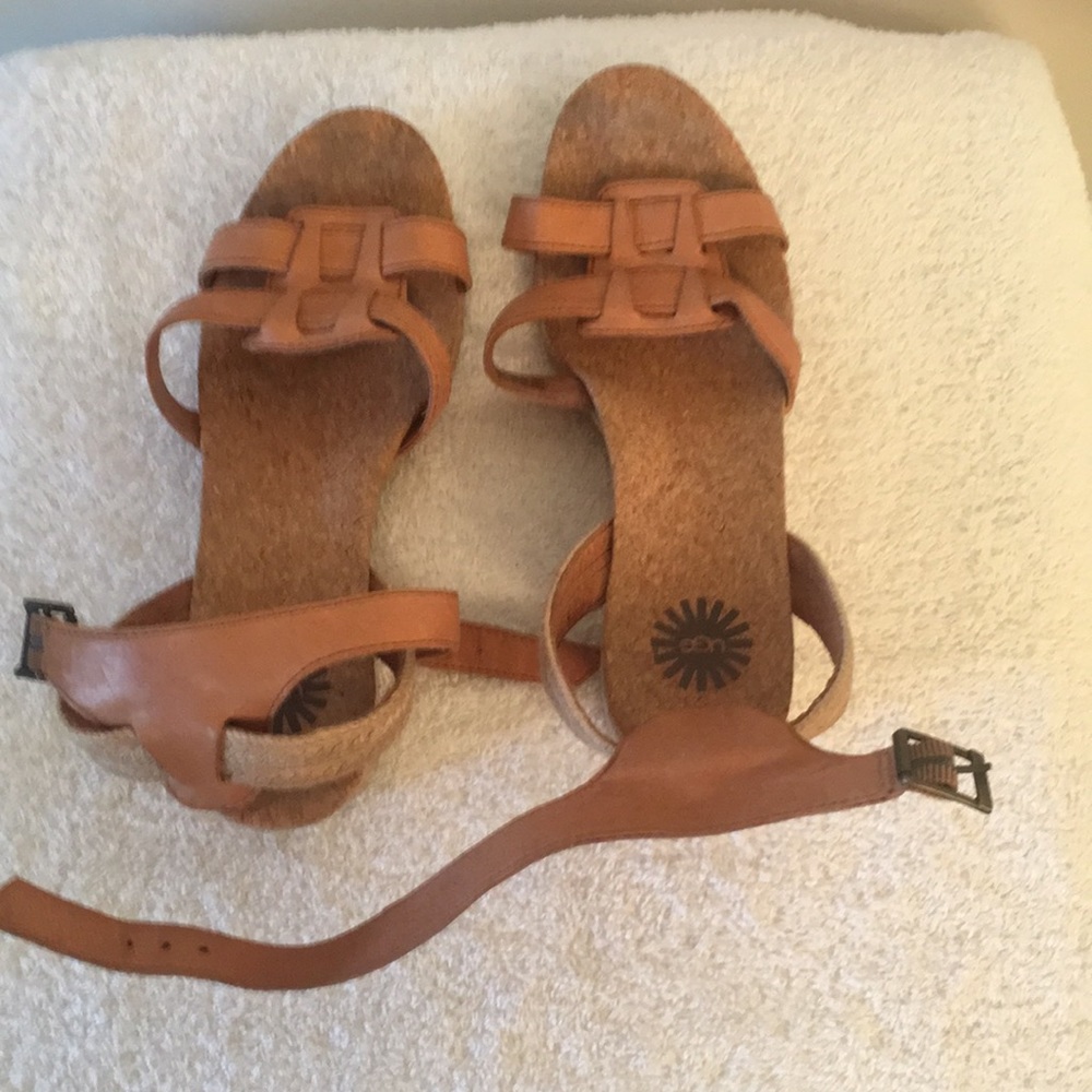 Lugg dress slippers With strap and buckle  on the side